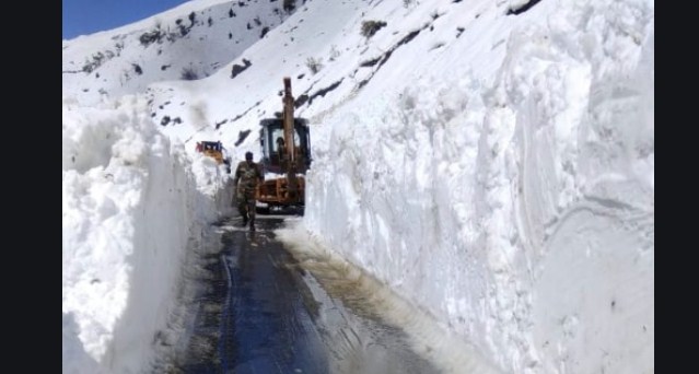 BRO driver killed in snow avalanche on Srinagar-Leh highway